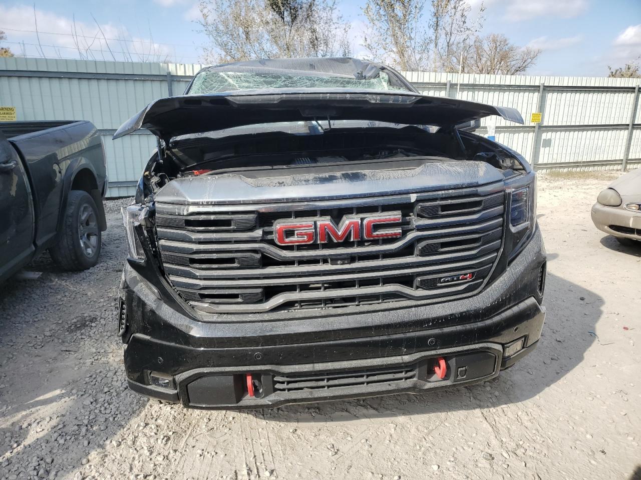 2022 GMC Sierra