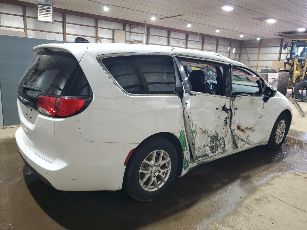 2025 CHRYSLER Voyager