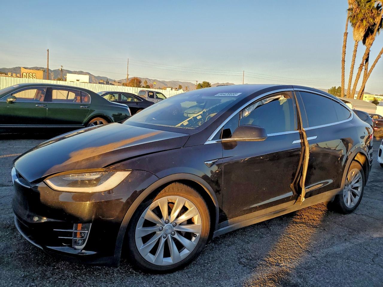 2018 TESLA MODEL X