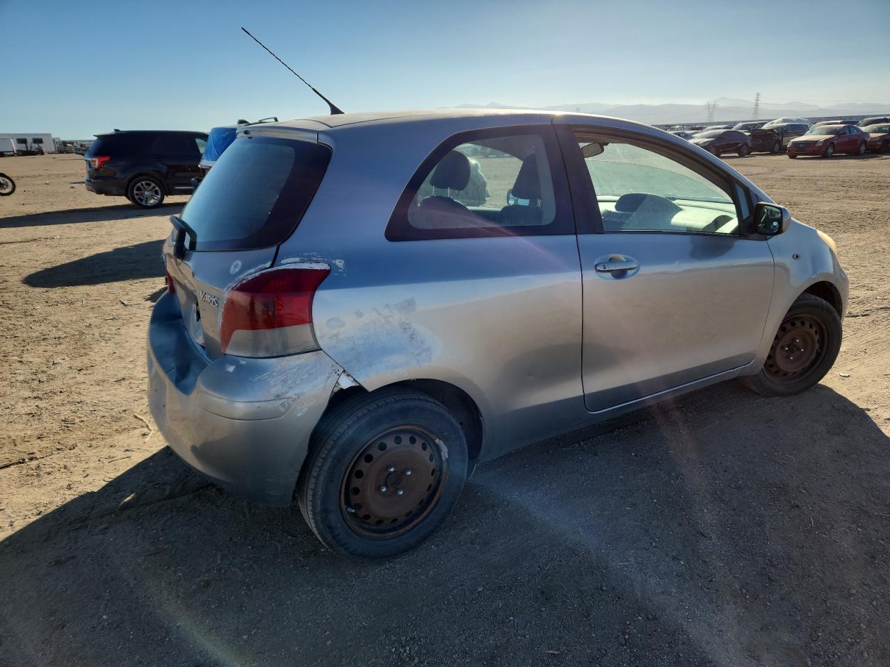 2011 TOYOTA YARIS