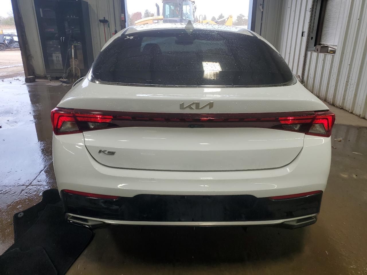 2022 KIA K5