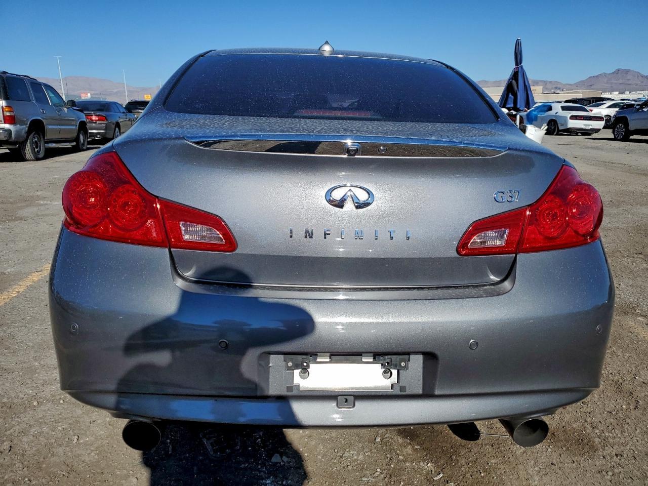 2012 INFINITI G37