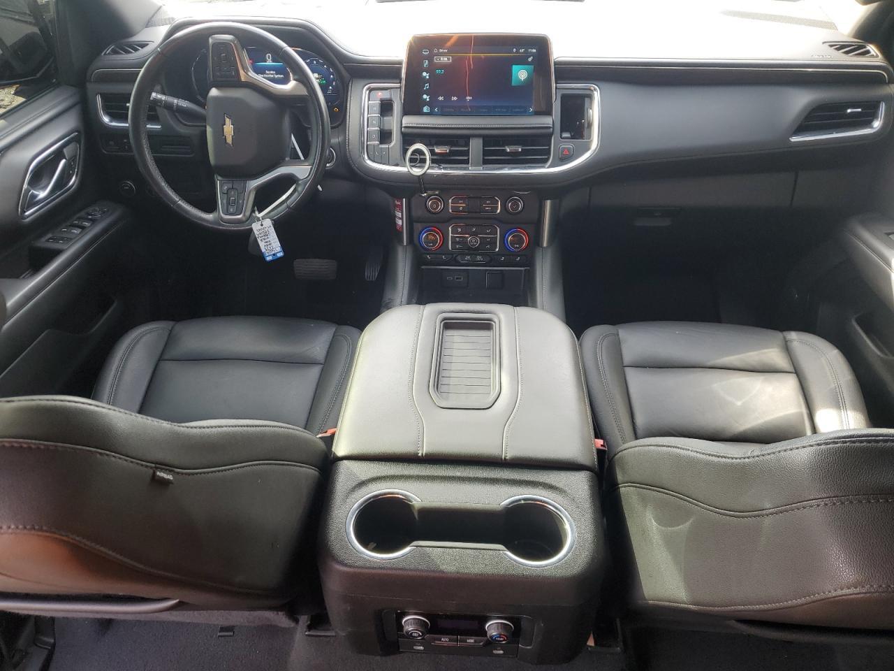 2023 CHEVROLET Suburban