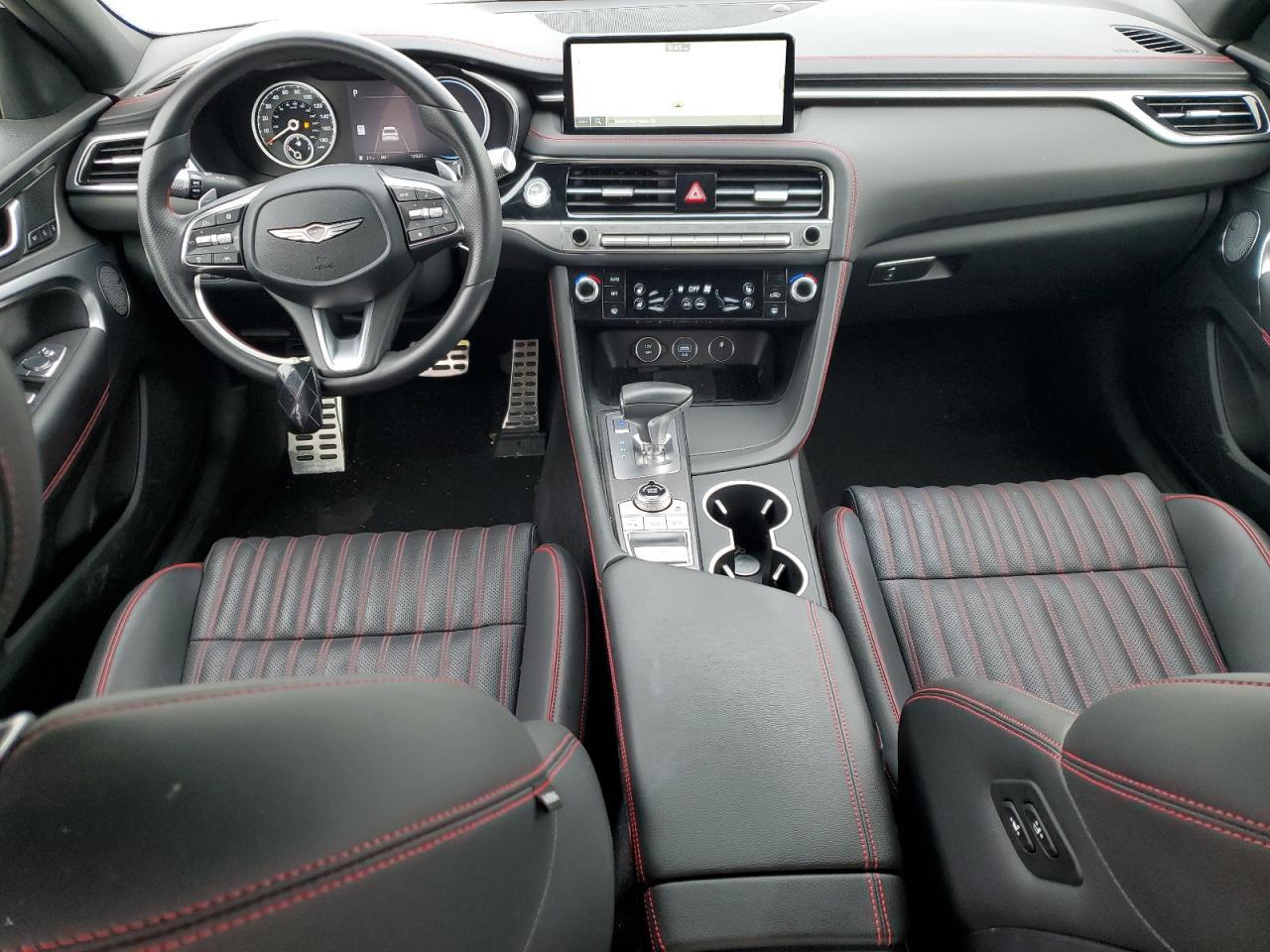 2025 GENESIS G70
