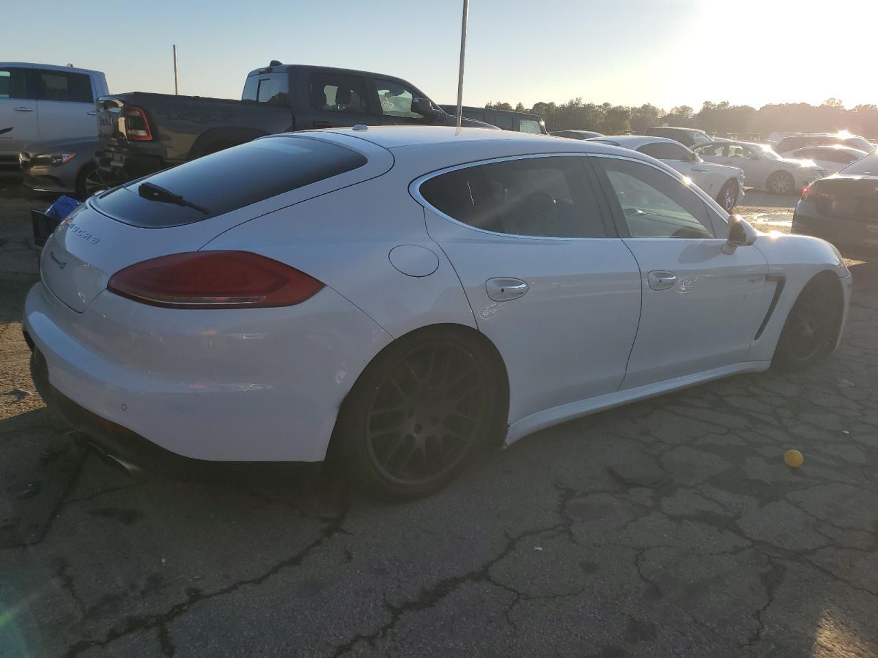 2014 PORSCHE Panamera