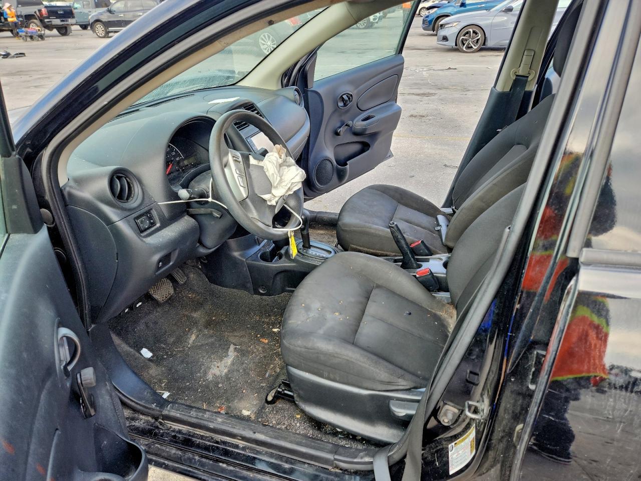 2019 NISSAN VERSA