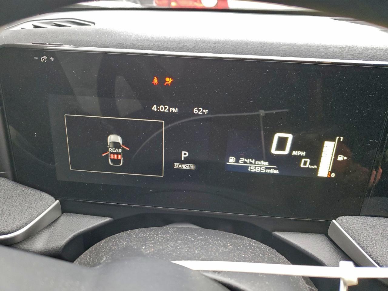 2025 NISSAN KICKS