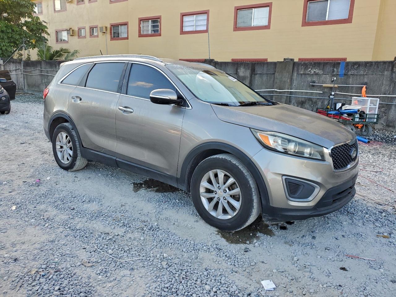 2016 KIA SORENTO