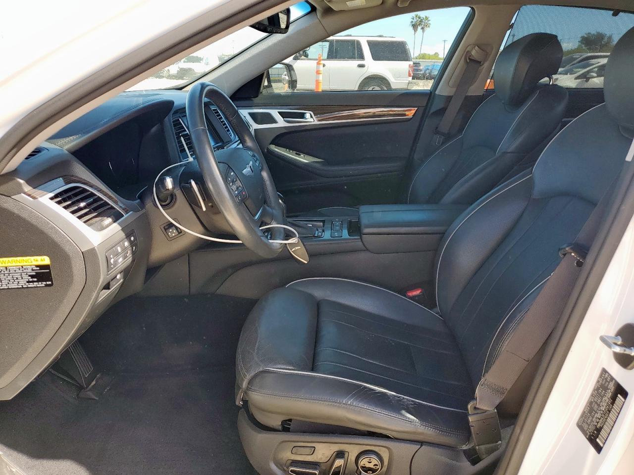 2015 HYUNDAI GENESIS