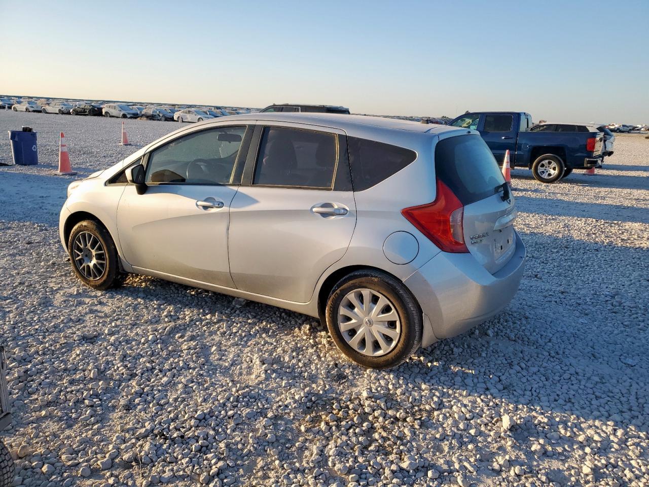 2015 NISSAN Versa Note