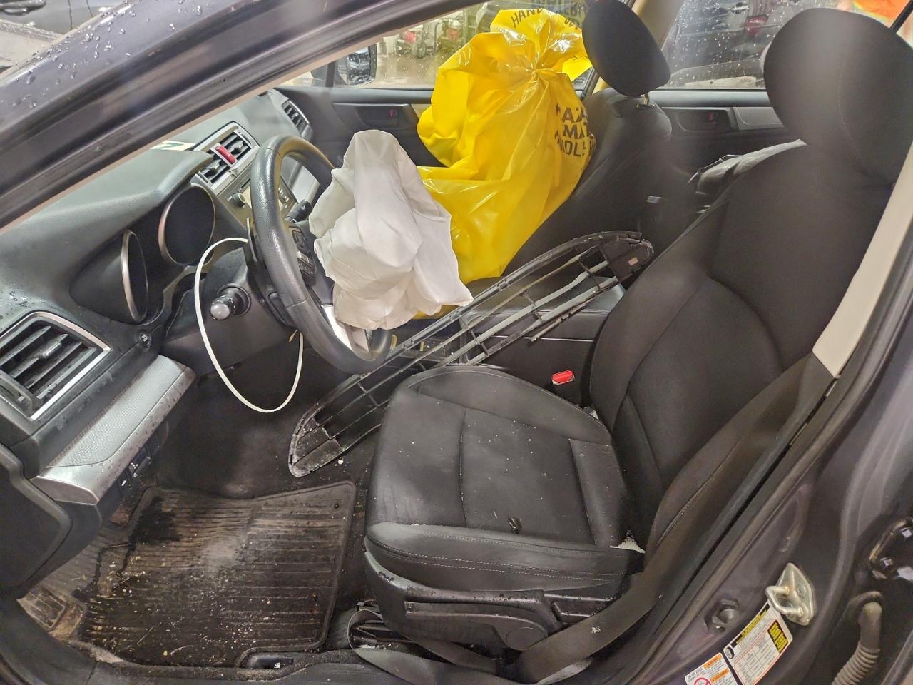 2015 SUBARU Legacy