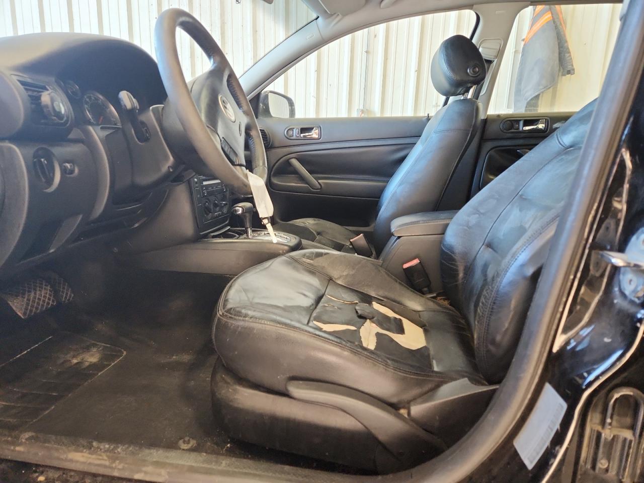 2001 VOLKSWAGEN Passat