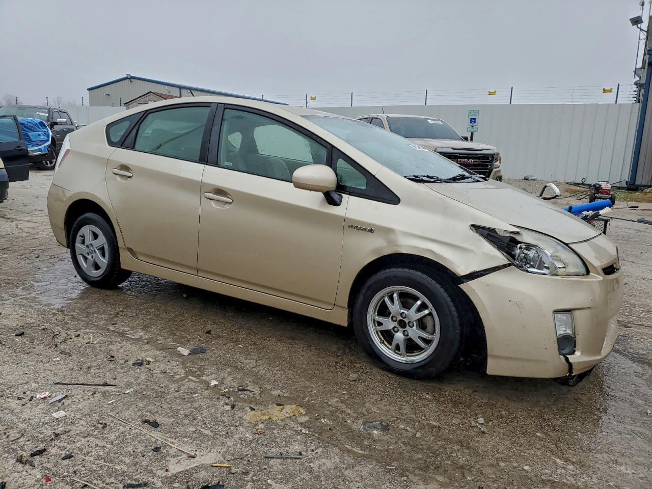 2011 TOYOTA PRIUS