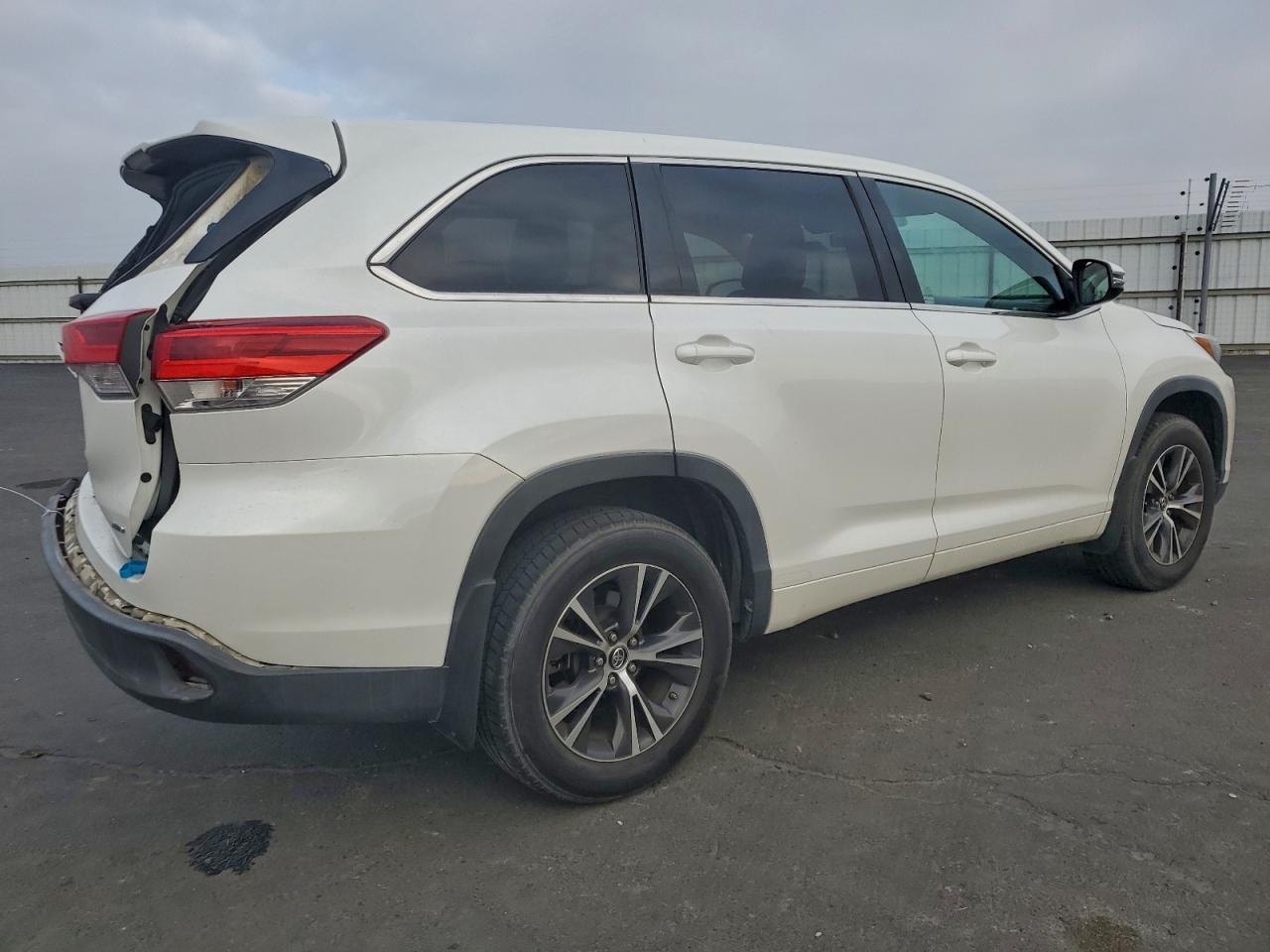 2018 TOYOTA HIGHLANDER