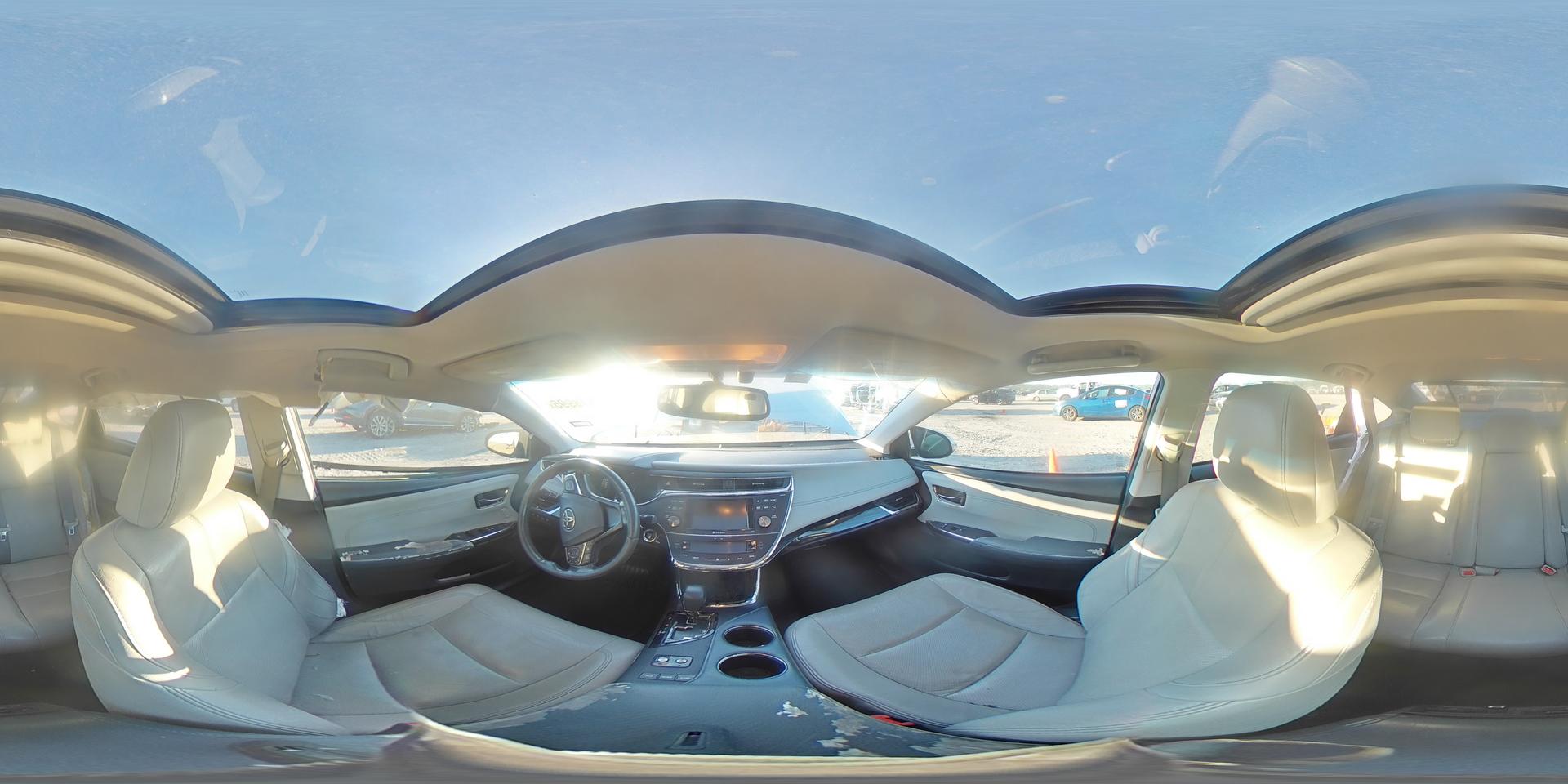 2013 TOYOTA Avalon