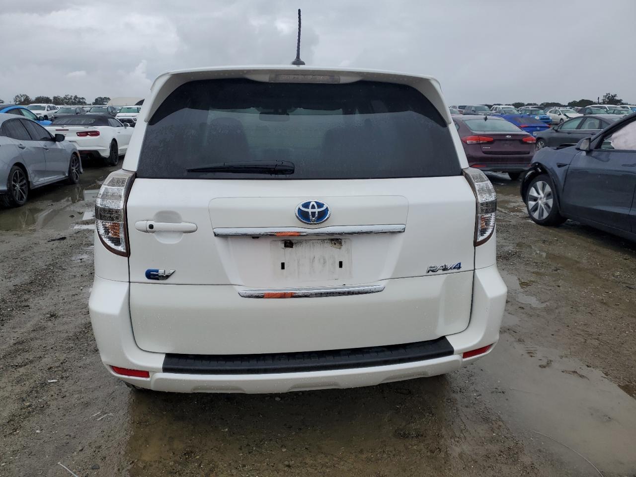 2013 TOYOTA RAV4