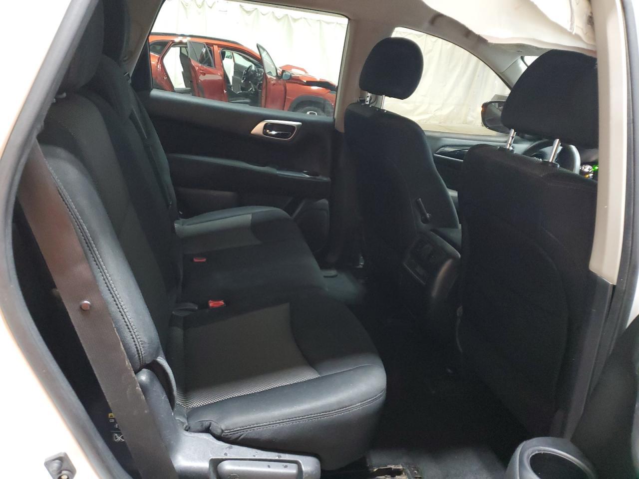2017 NISSAN PATHFINDER