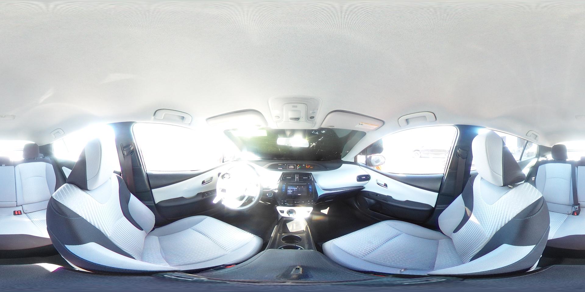 2018 TOYOTA PRIUS