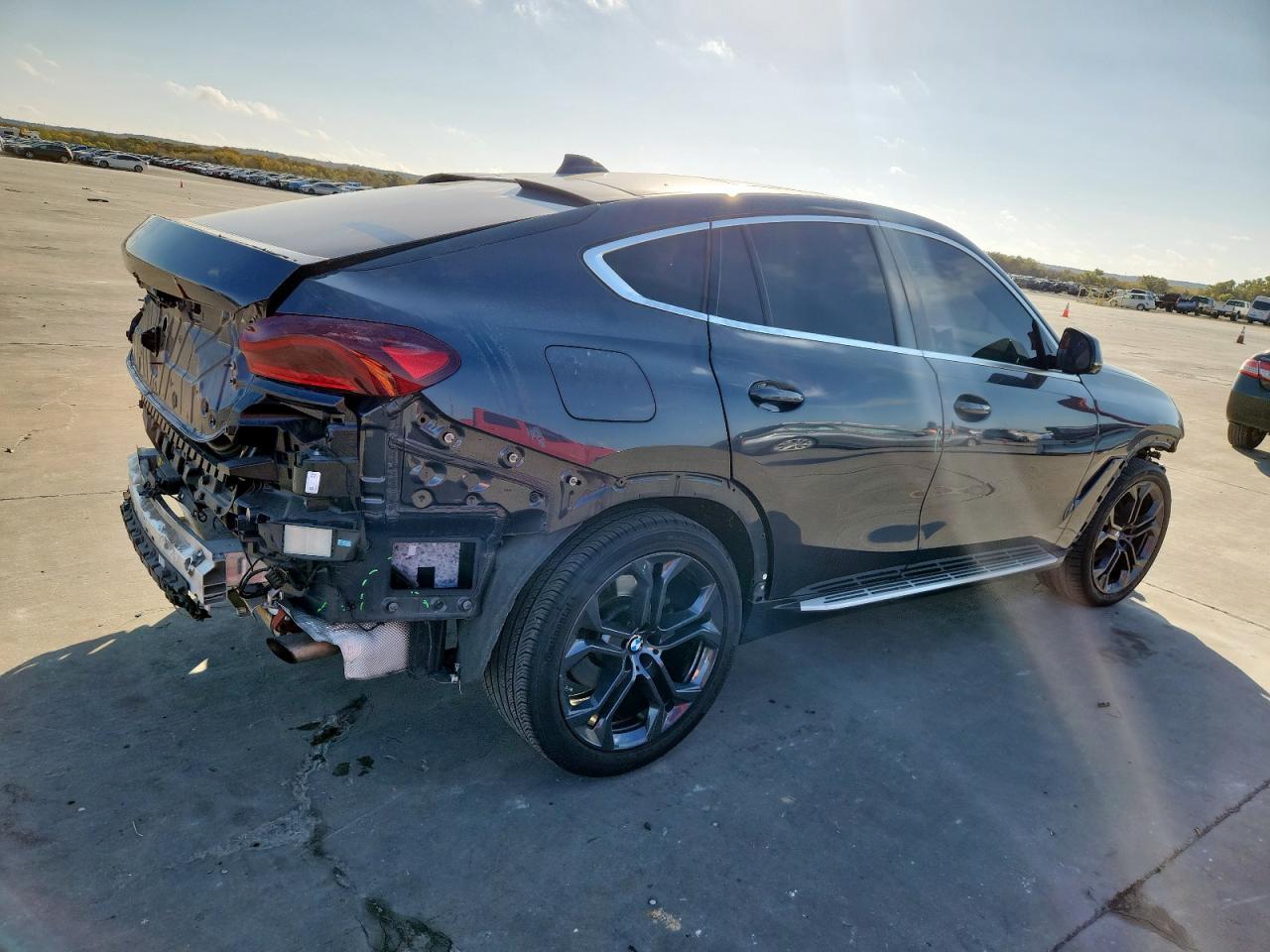 2022 BMW X6