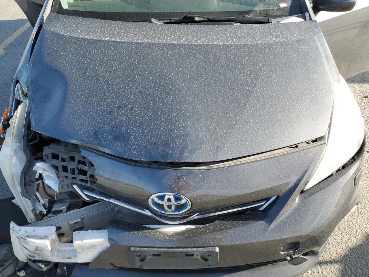 2012 TOYOTA PRIUS V