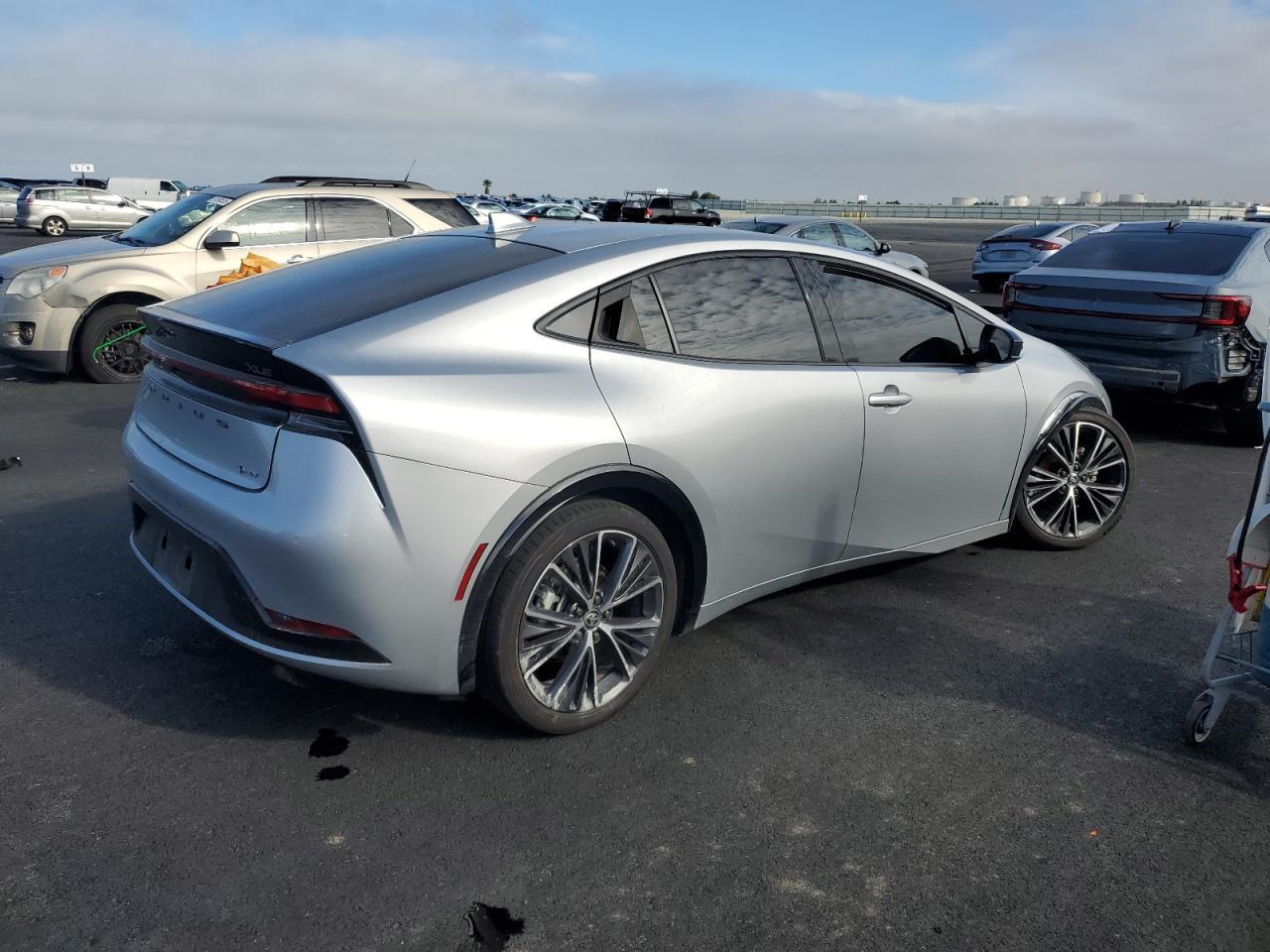 2024 TOYOTA PRIUS