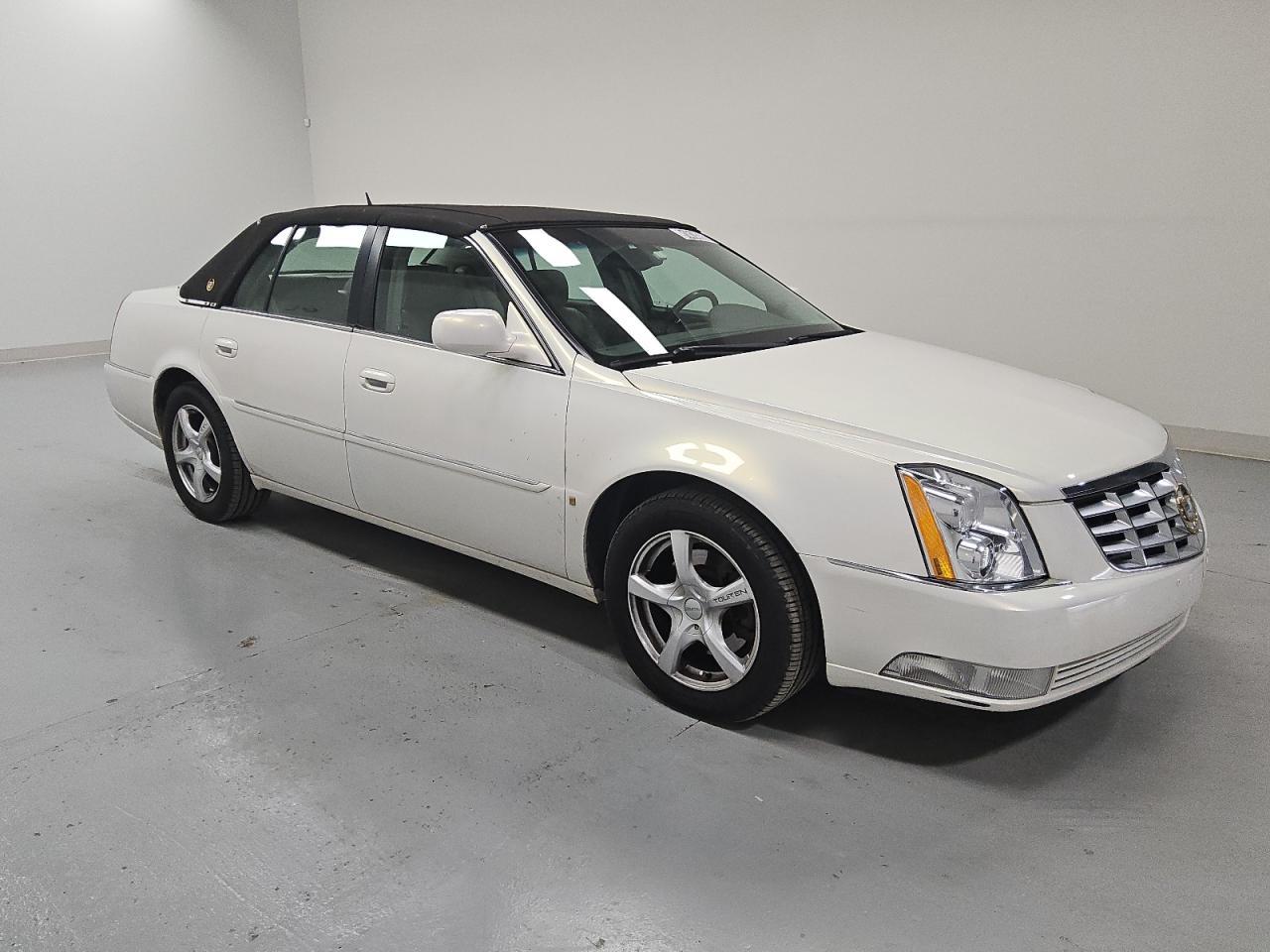 2006 CADILLAC DTS