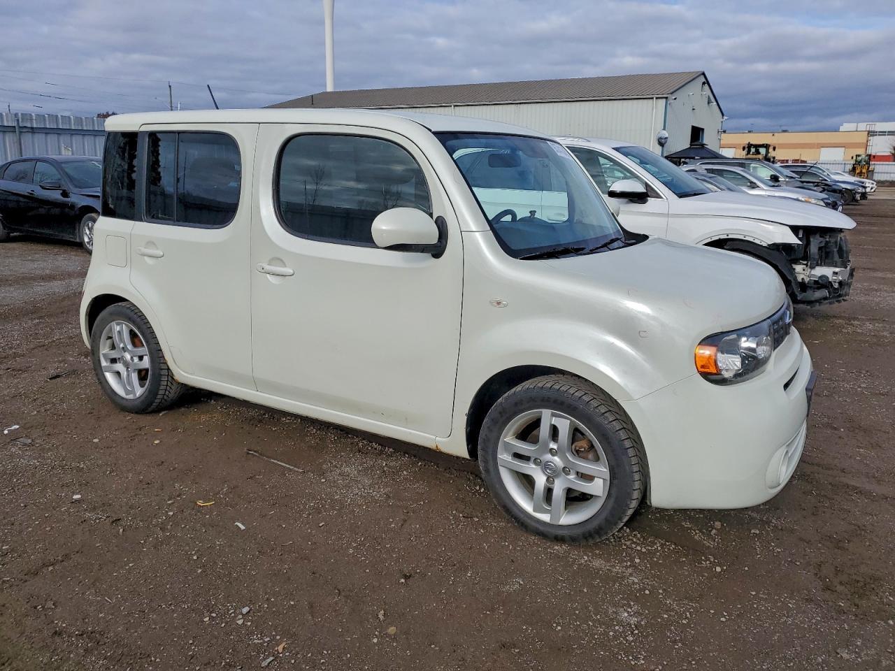 2010 NISSAN CUBE