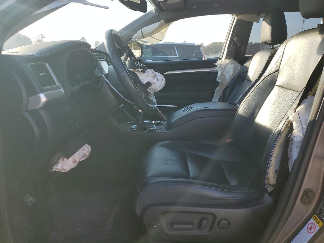 2015 TOYOTA HIGHLANDER