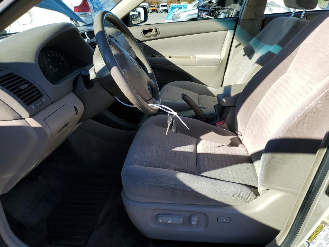 2004 TOYOTA CAMRY