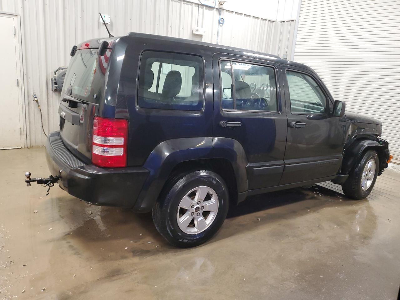 2012 JEEP Liberty