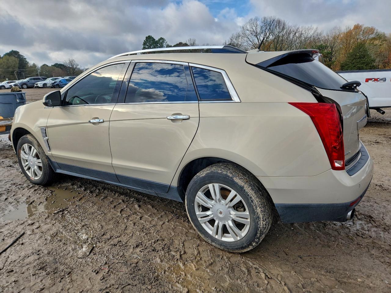 2010 CADILLAC SRX