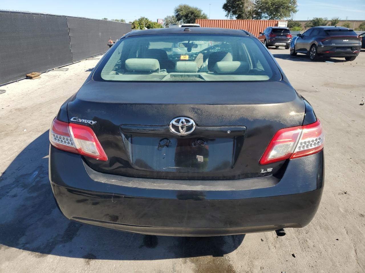 2010 TOYOTA CAMRY