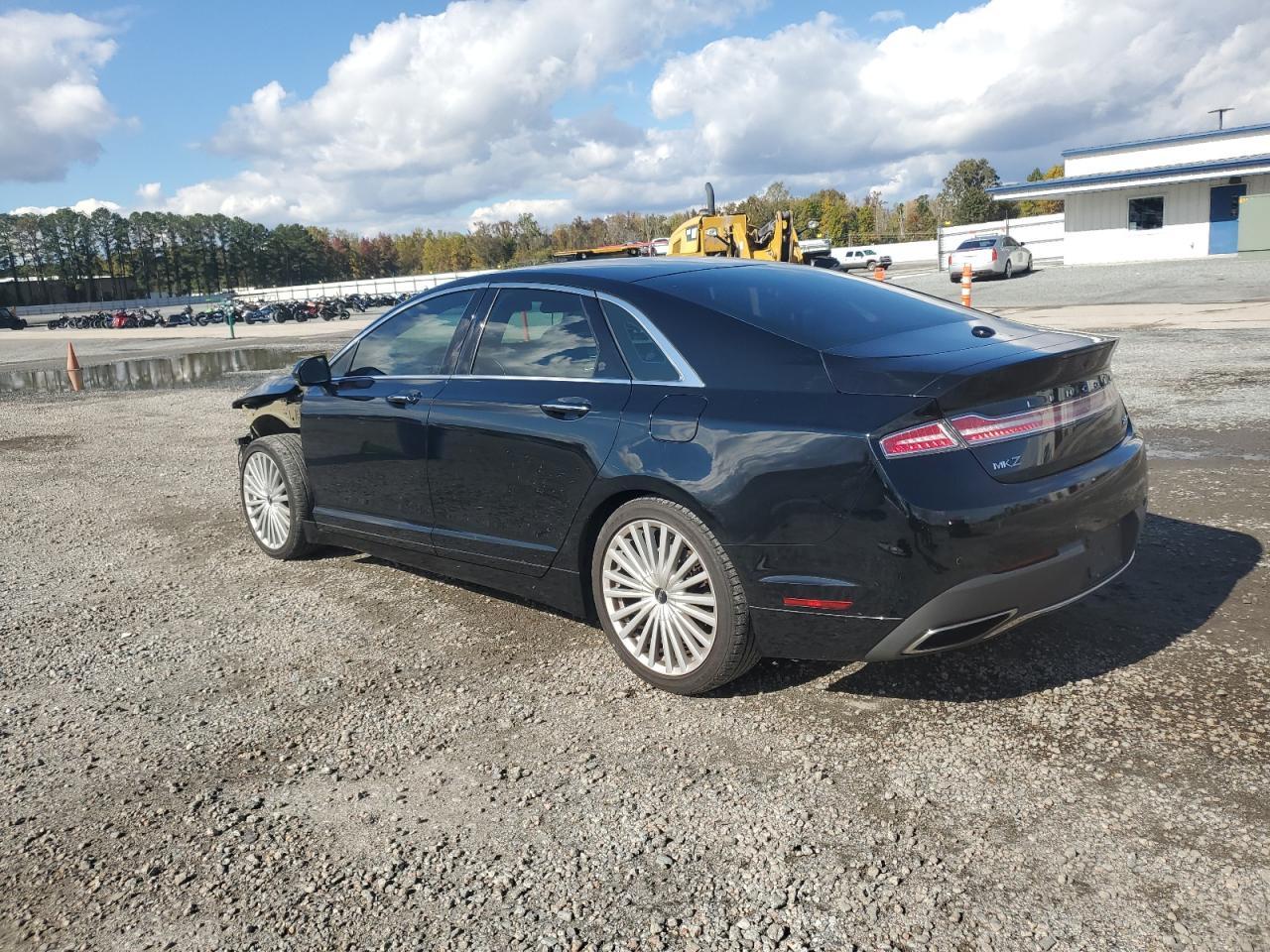 2017 LINCOLN MKZ