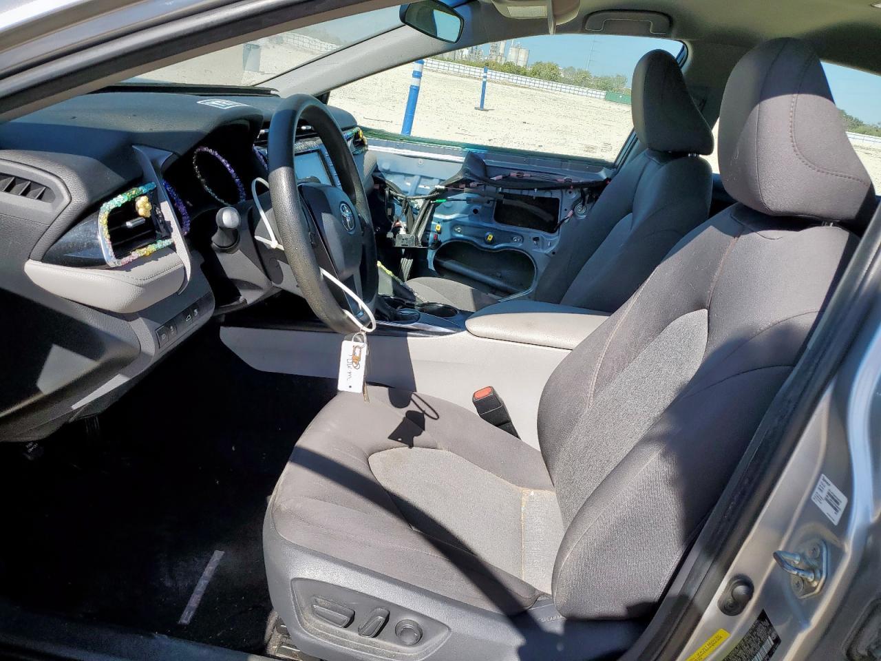 2018 TOYOTA CAMRY