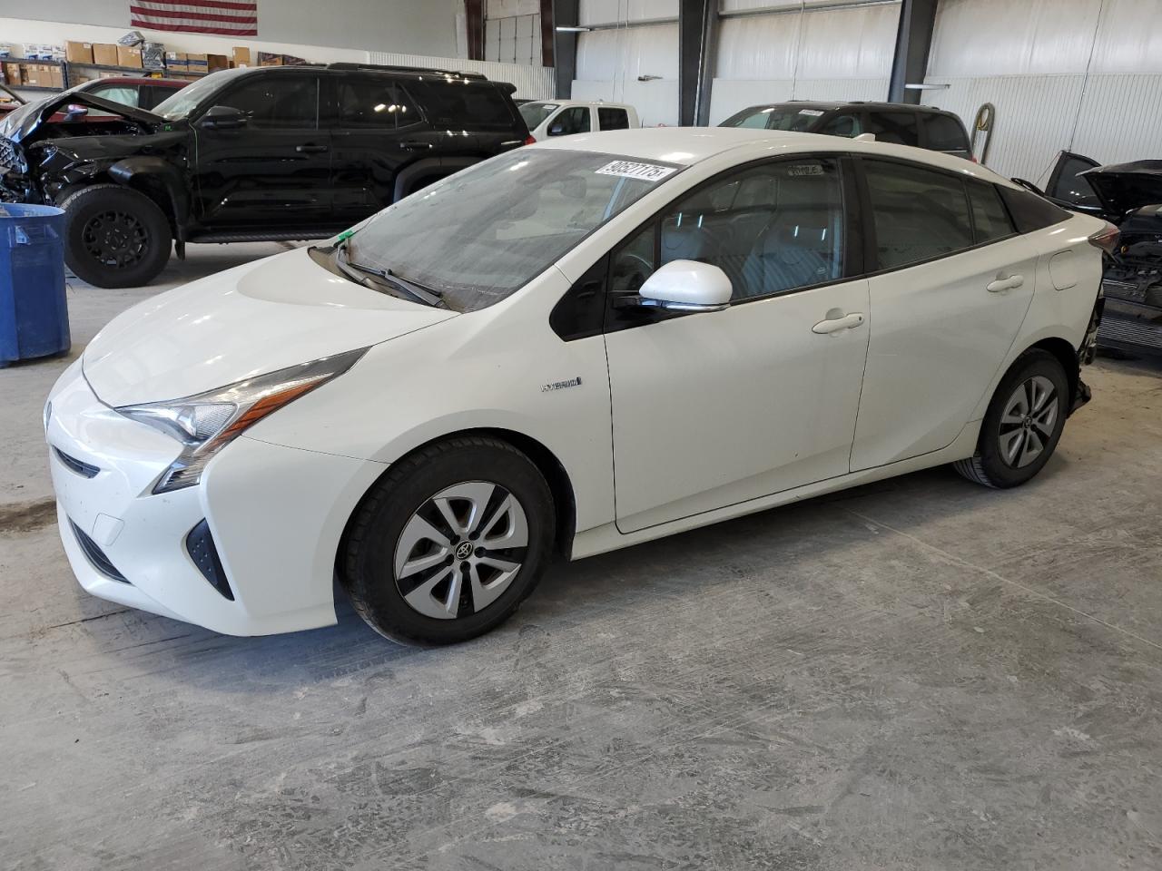2017 TOYOTA PRIUS