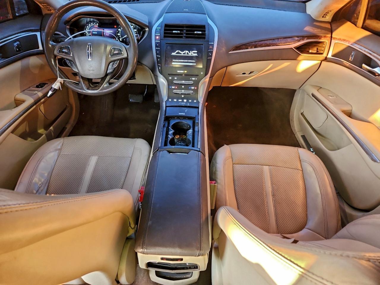 2013 LINCOLN MKZ
