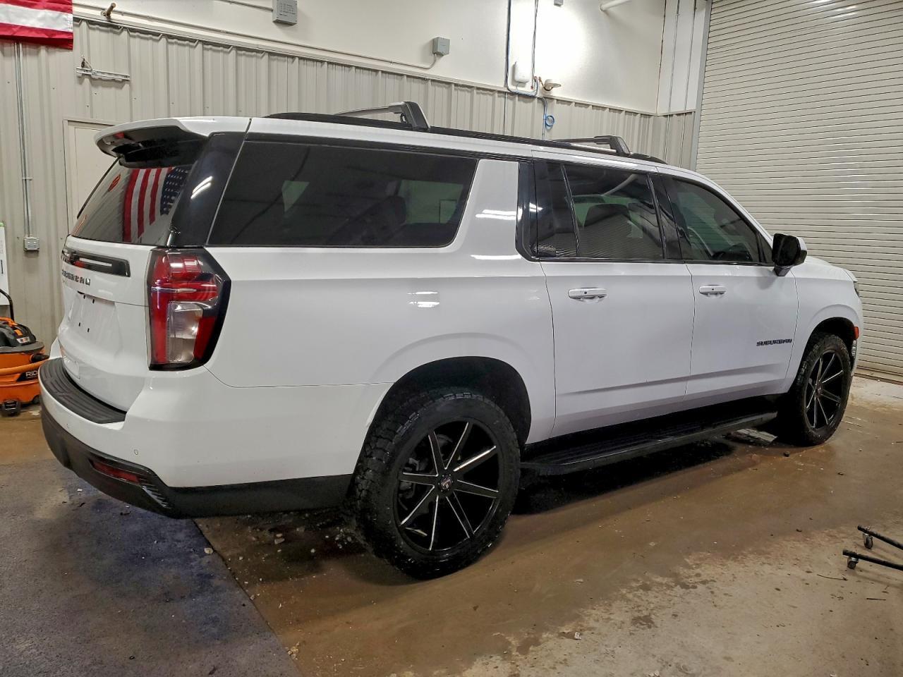 2022 CHEVROLET Suburban
