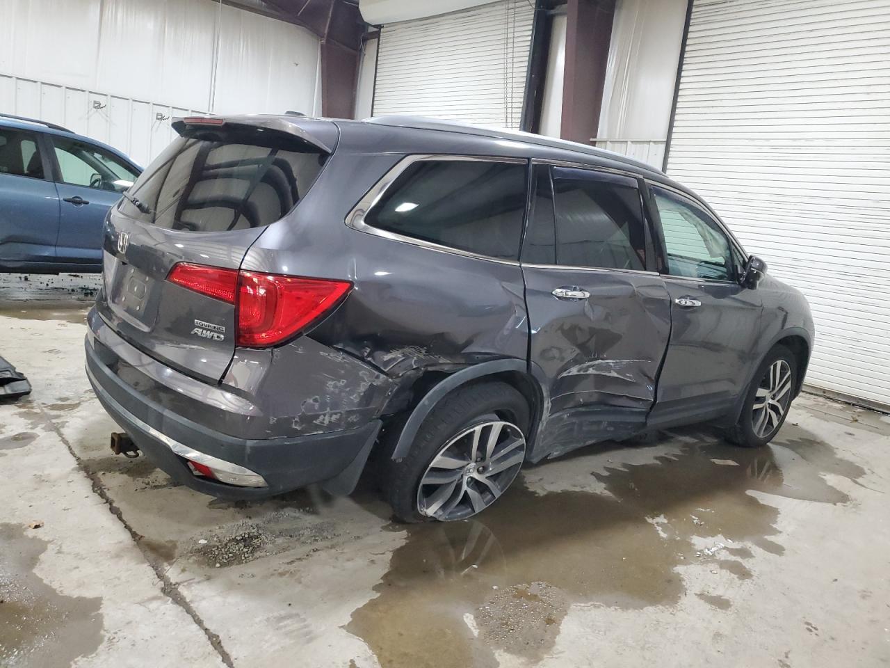 2017 HONDA PILOT
