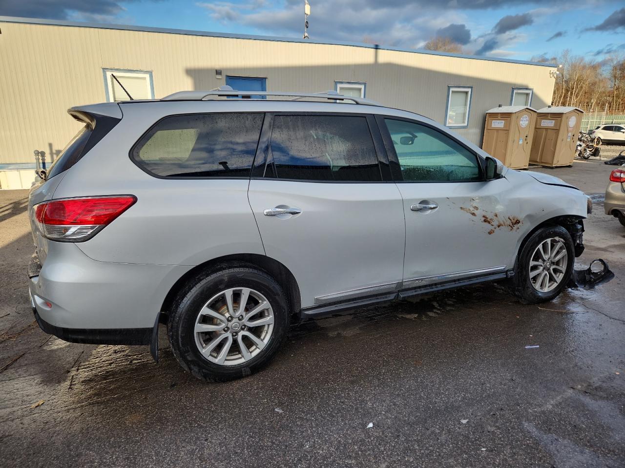 2016 NISSAN PATHFINDER