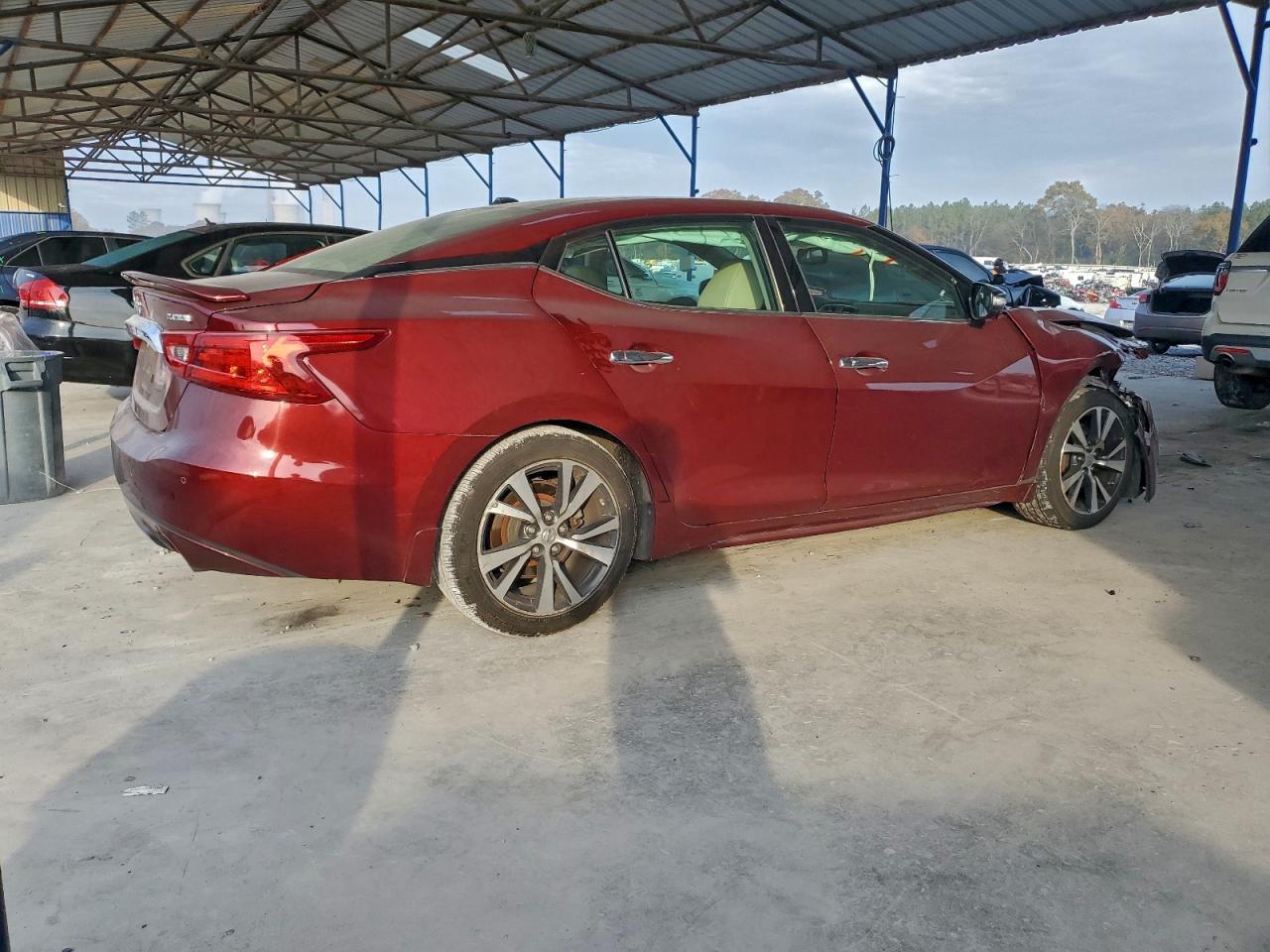 2017 NISSAN Maxima