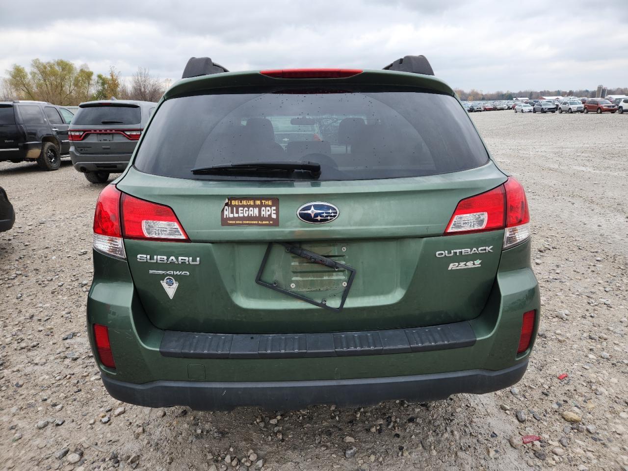 2013 SUBARU Outback
