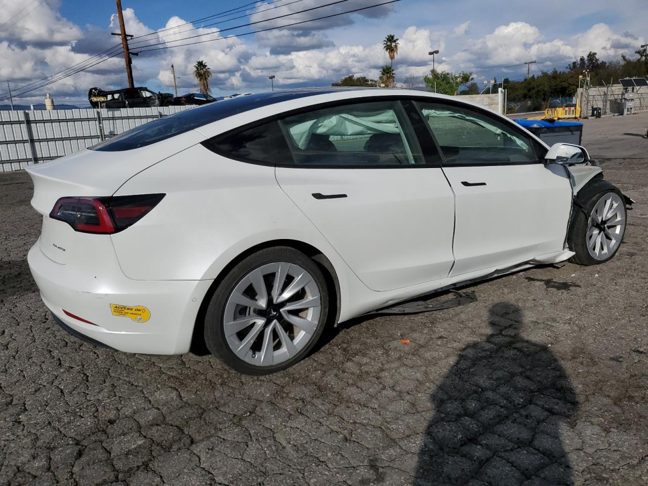 2022 TESLA MODEL 3