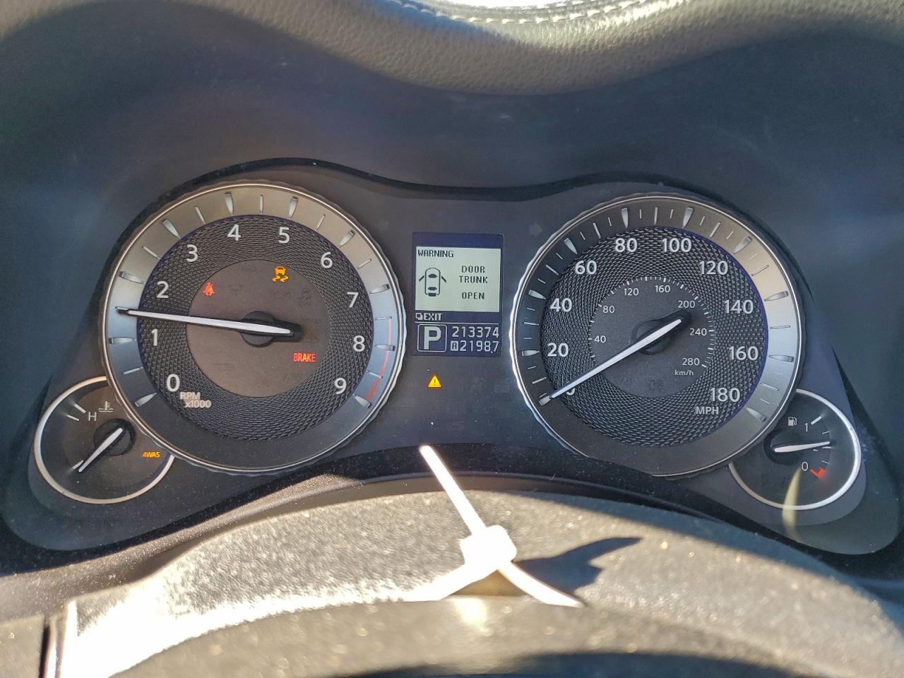 2011 INFINITI M37