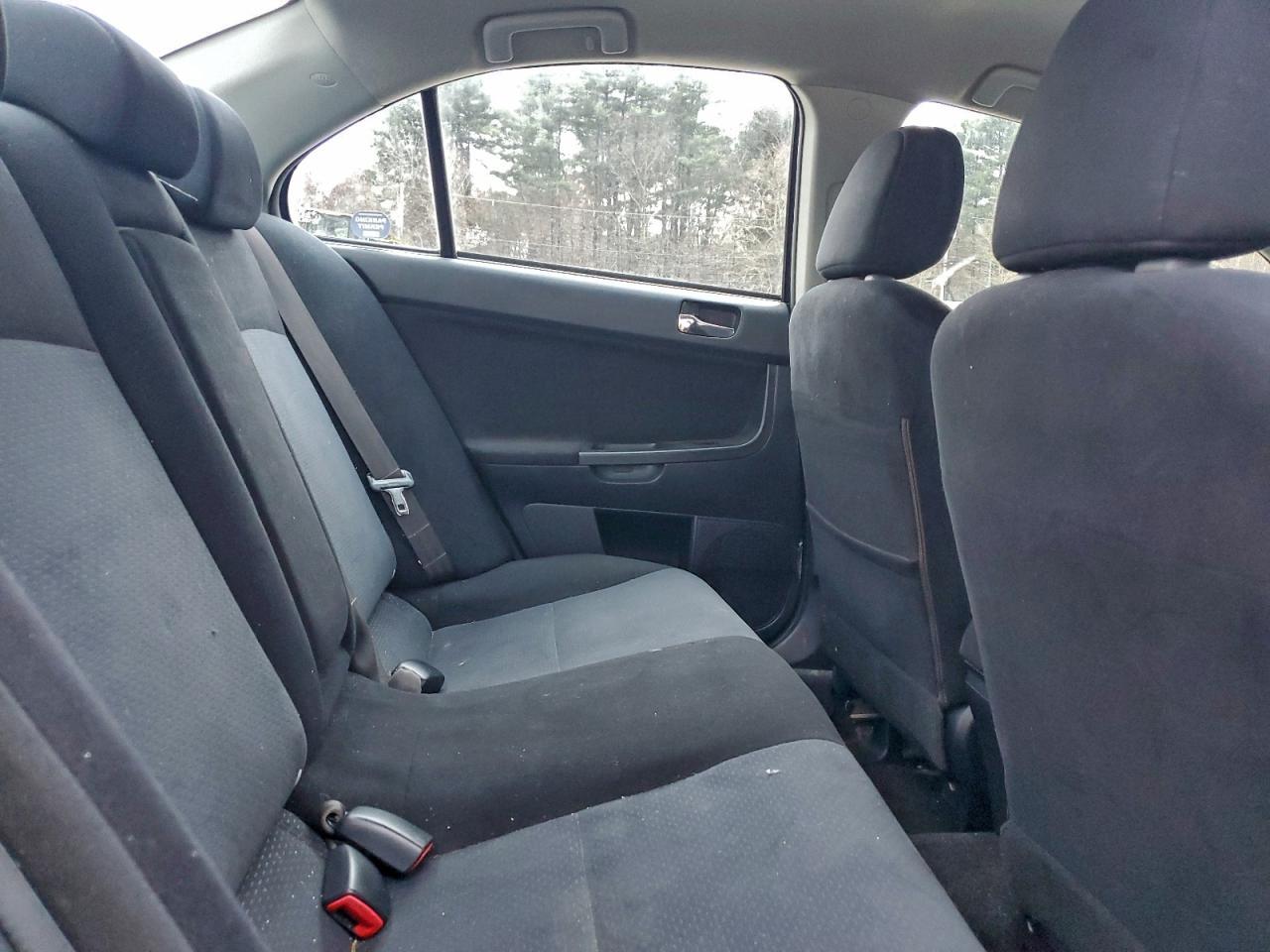2011 MITSUBISHI LANCER