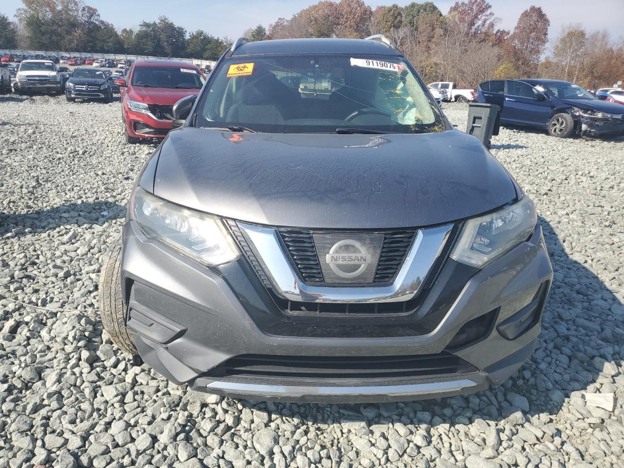 2017 NISSAN ROGUE