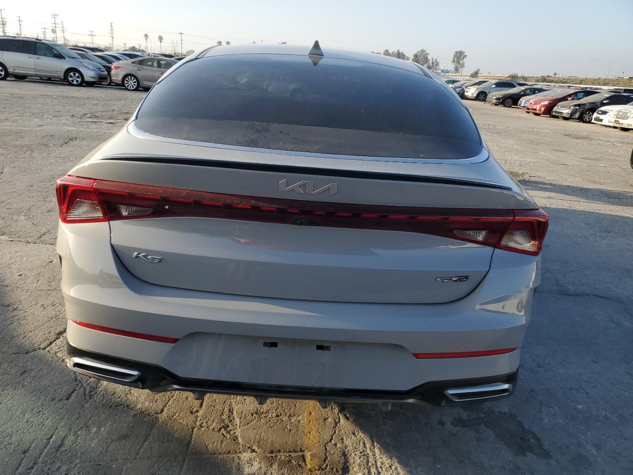 2022 KIA K5
