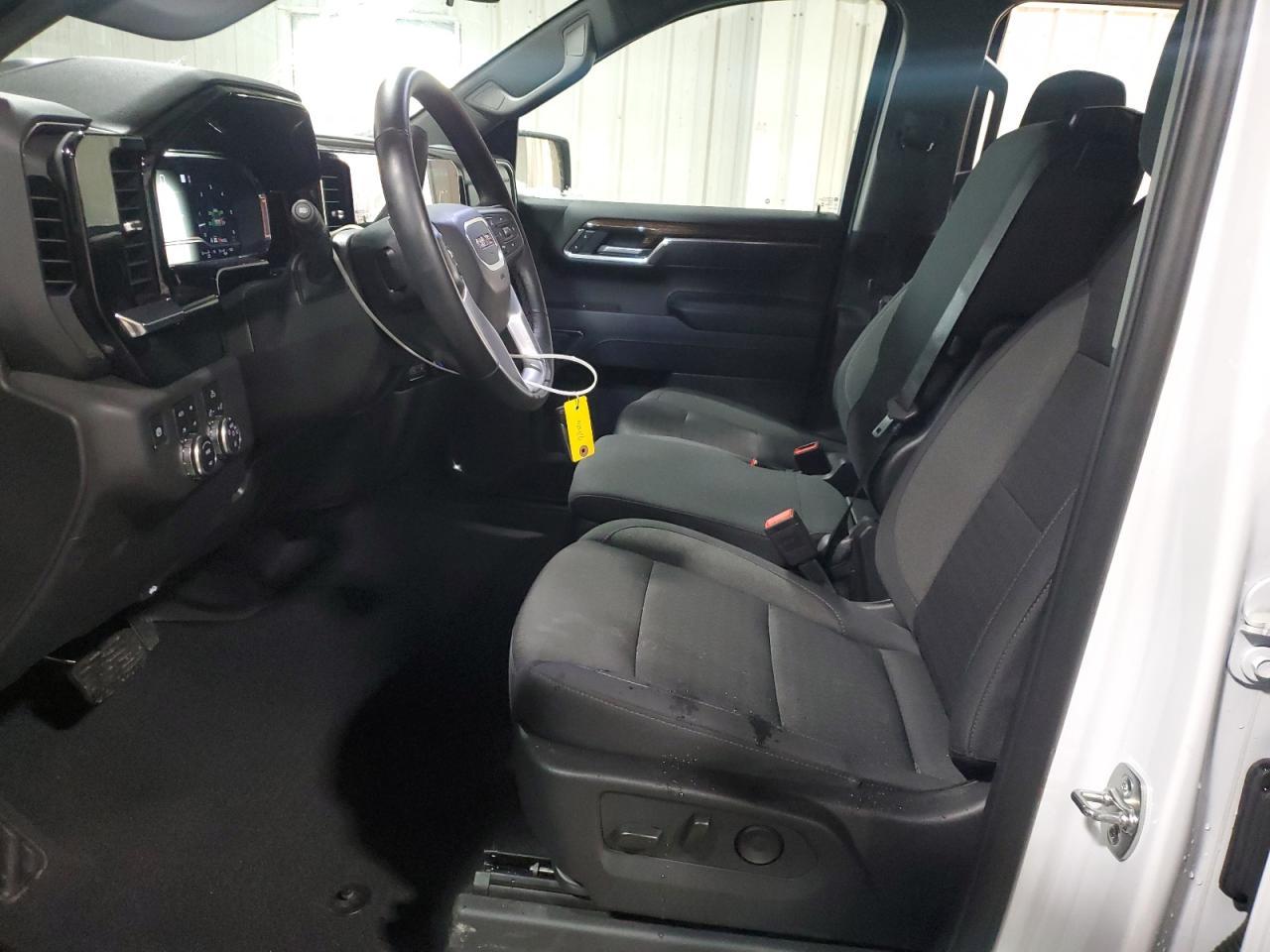 2025 GMC Sierra