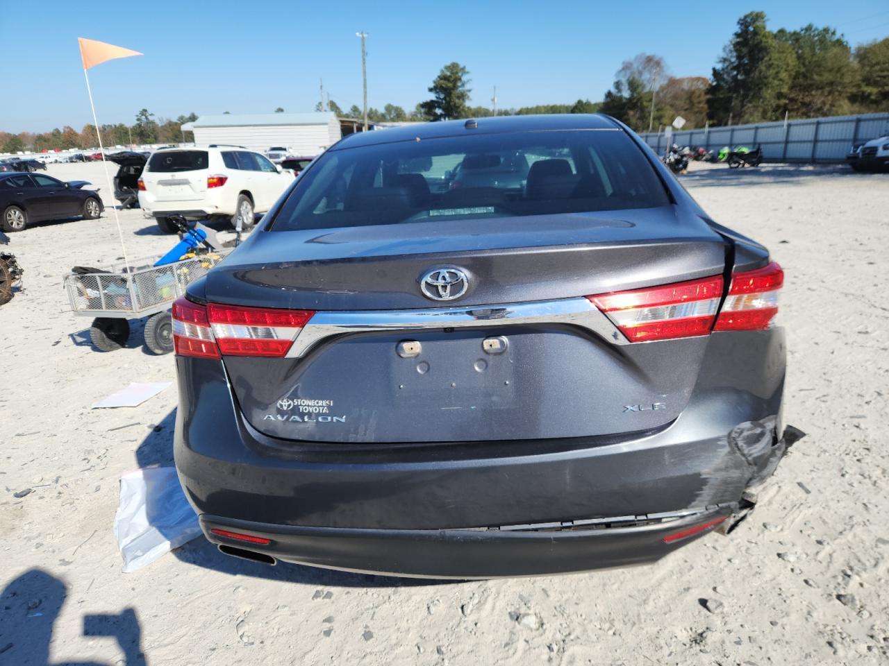 2013 TOYOTA Avalon