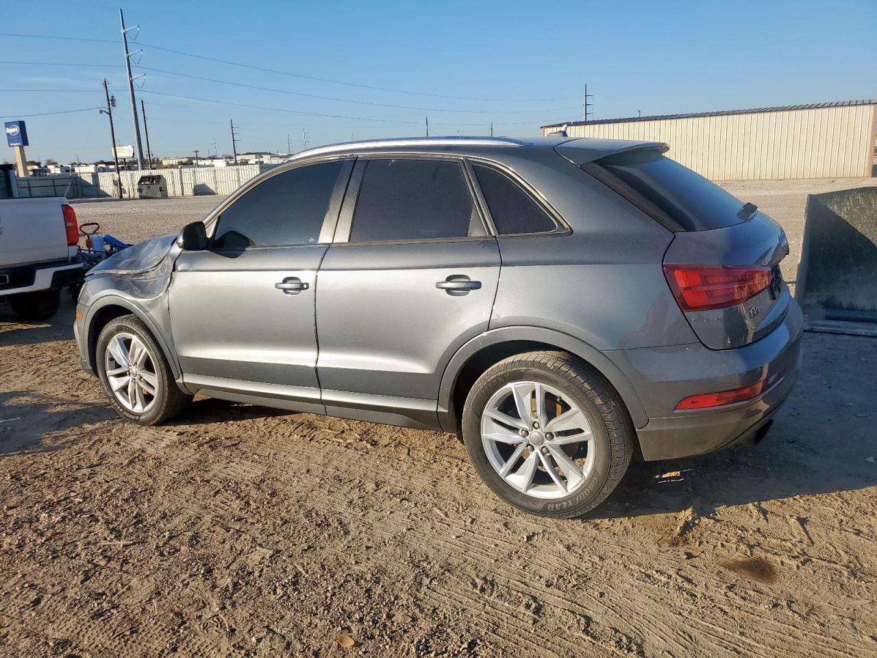 2017 AUDI Q3