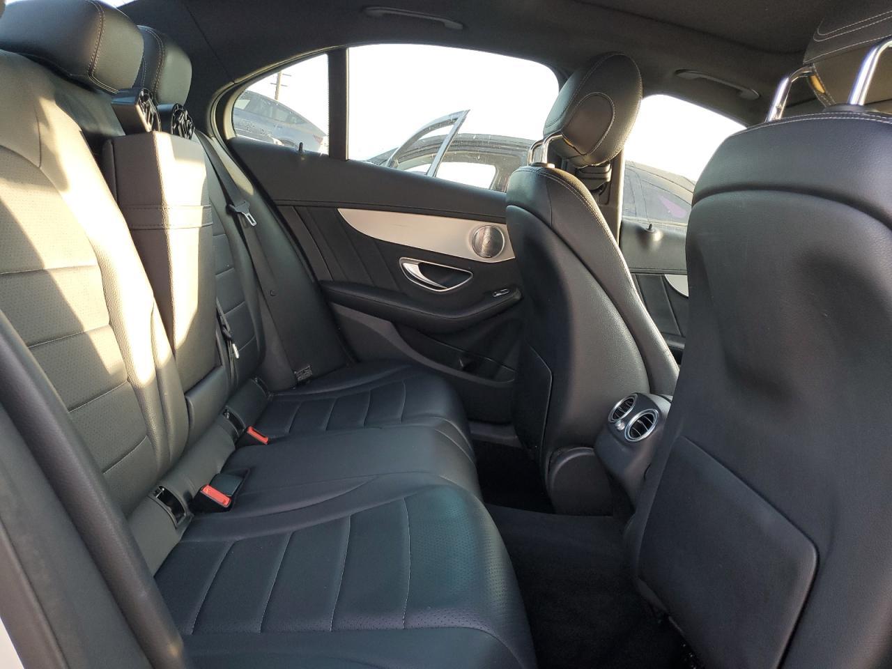 2016 MERCEDES-BENZ C-CLASS